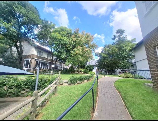 2 BEDROOM APARTMENT FOR SALE IN LONEHILL